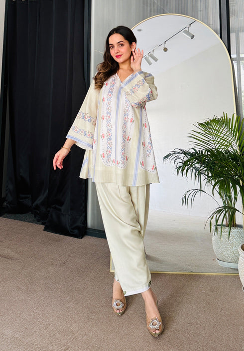 Pista Noor Kurta Set